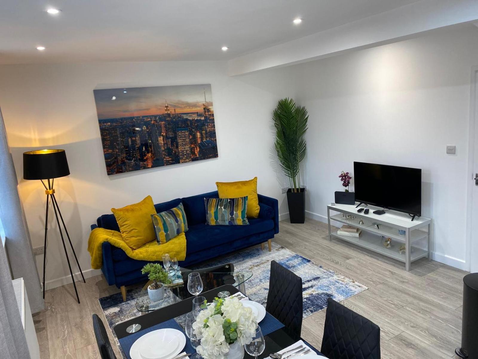 Stylish Apartment In Watford Watford  Ngoại thất bức ảnh